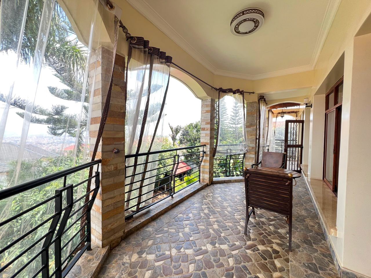 CR O25 RESIDENTIAL HOUSE FOR RENT IN KICUKIRO