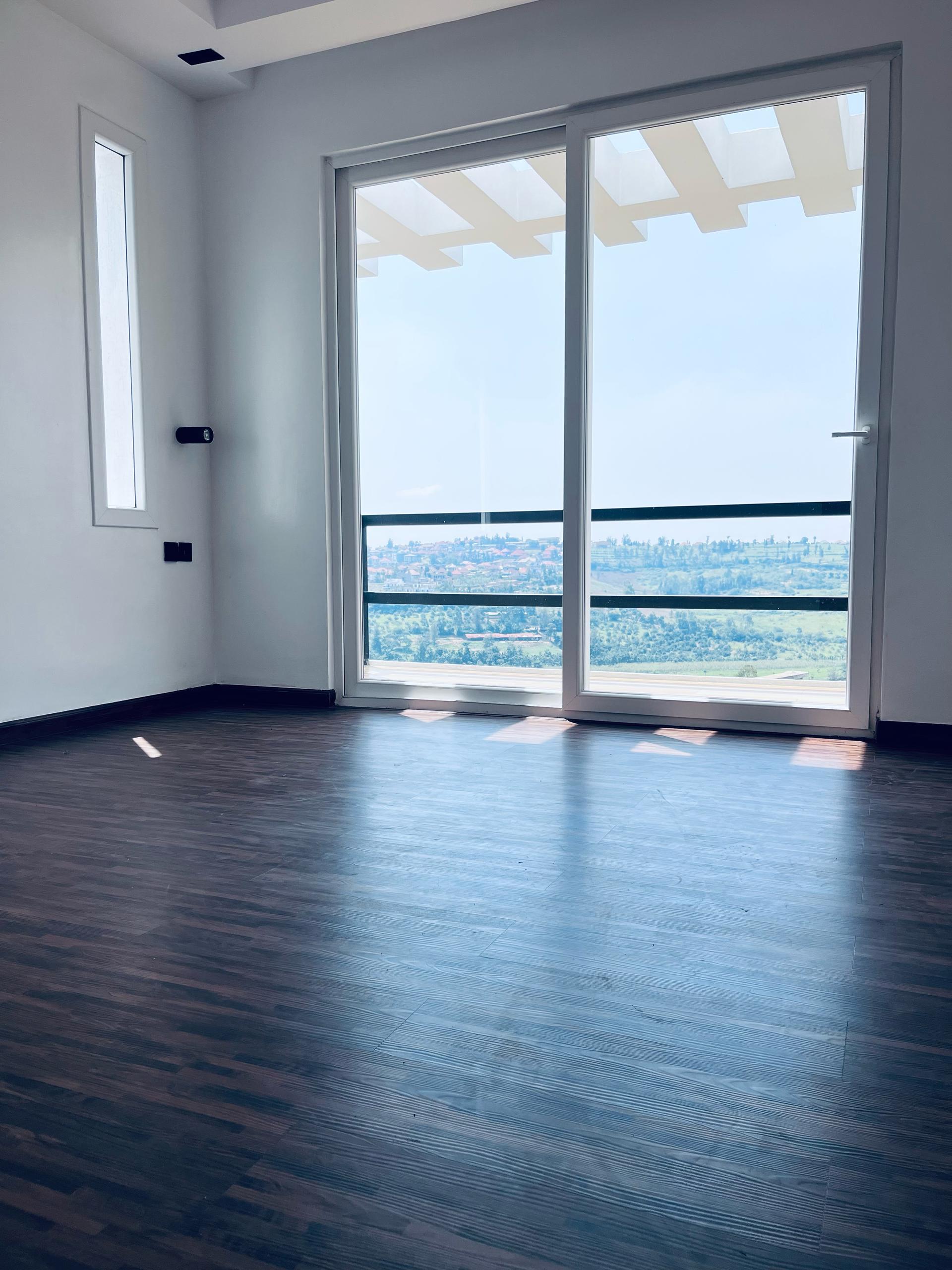 CR 045 RESIDENTIAL HOUSE FOR RENT IN KINYINYA