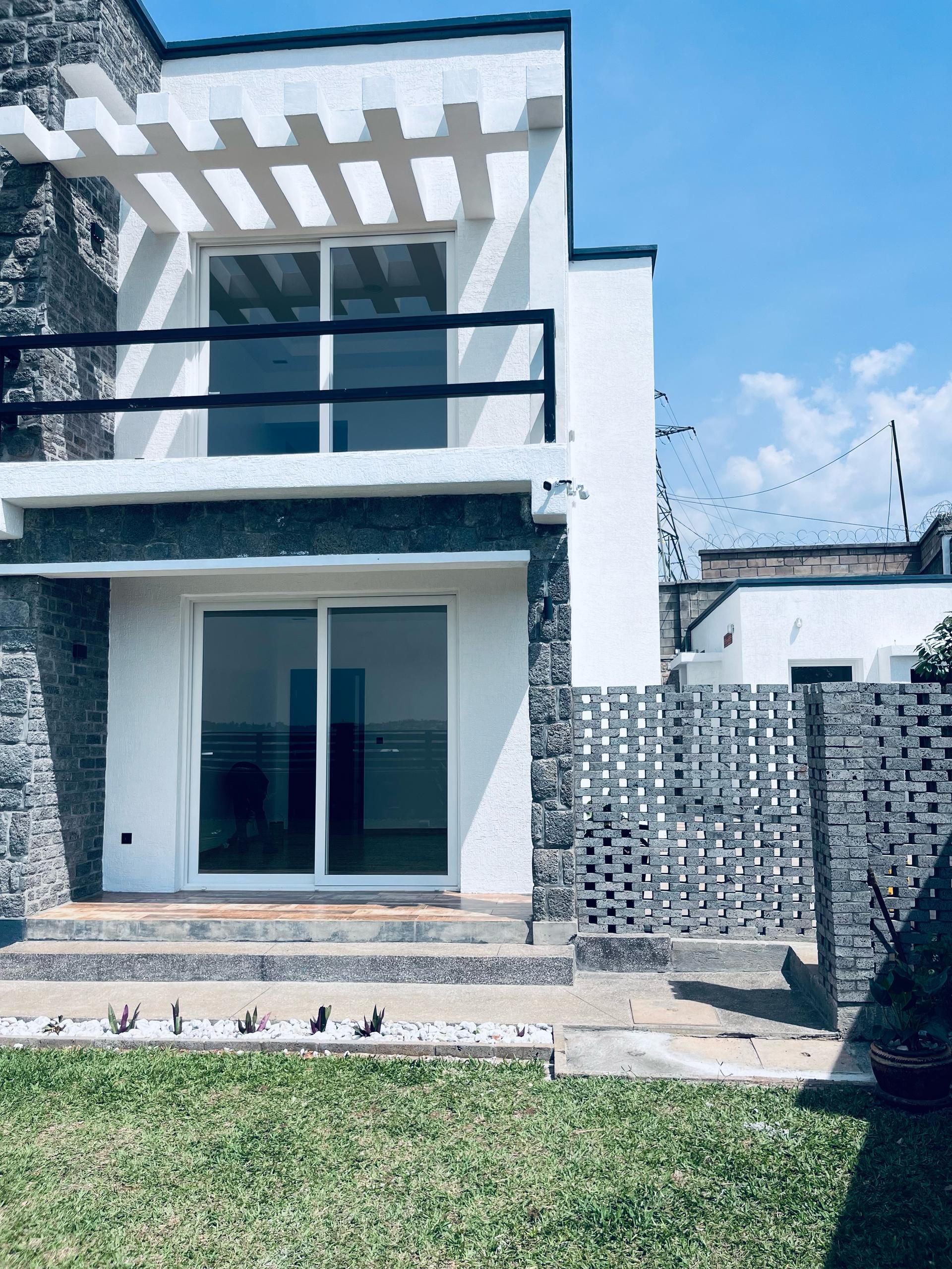 CR 045 RESIDENTIAL HOUSE FOR RENT IN KINYINYA