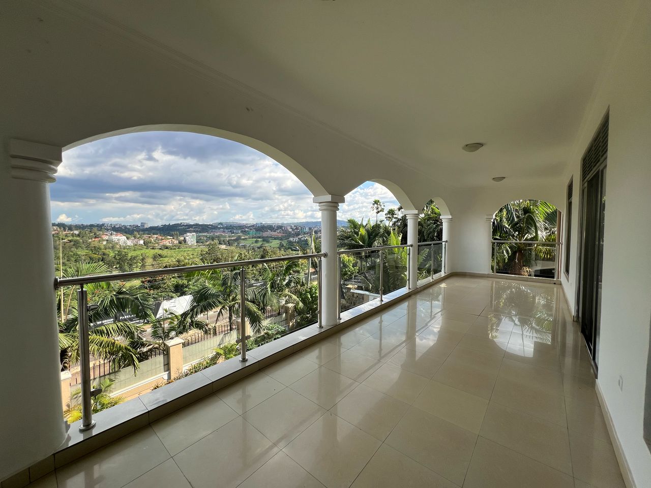 CR 047 House for rent in Gacuriro
