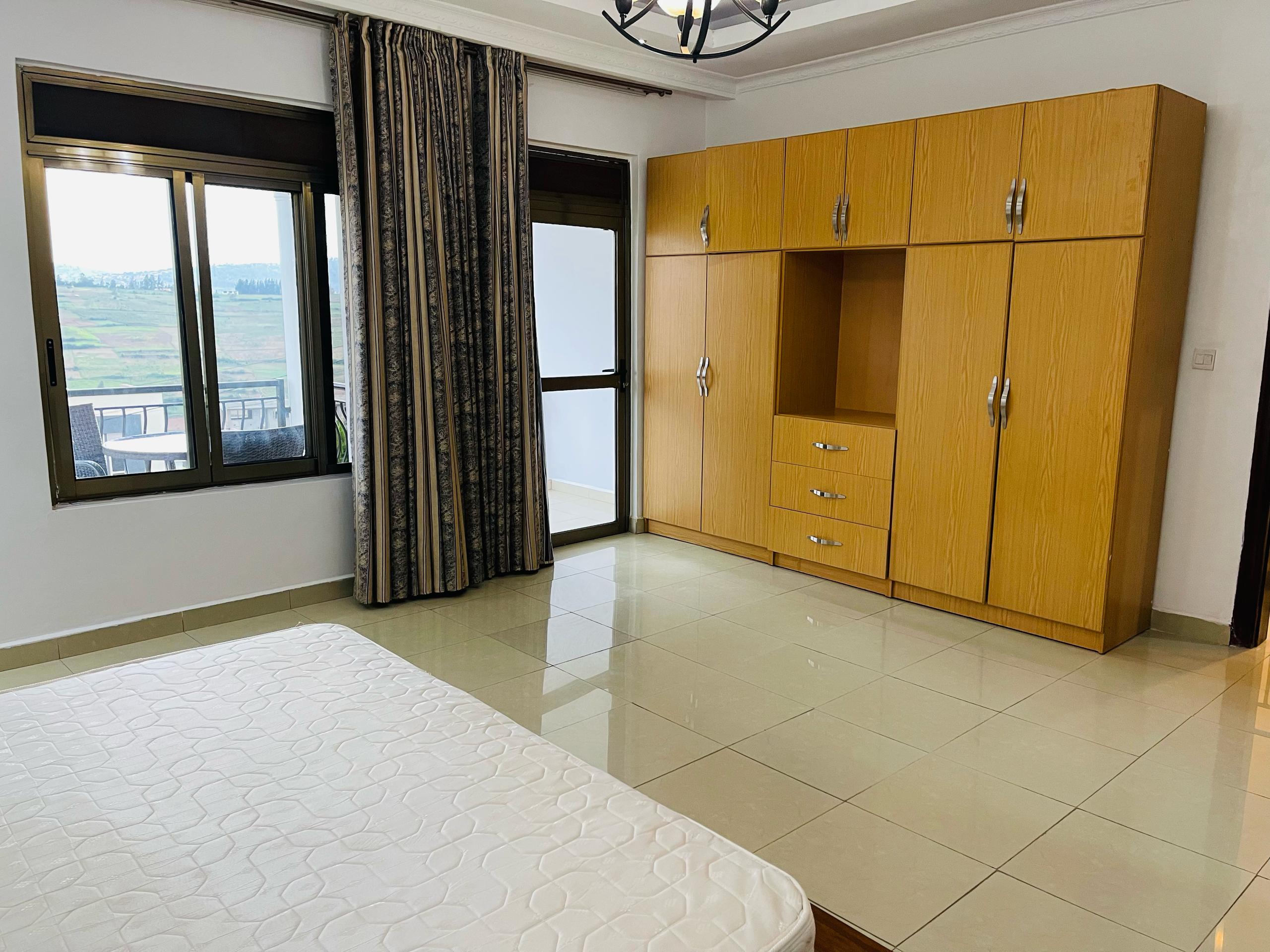 CR 048 House for rent in Gacuriro