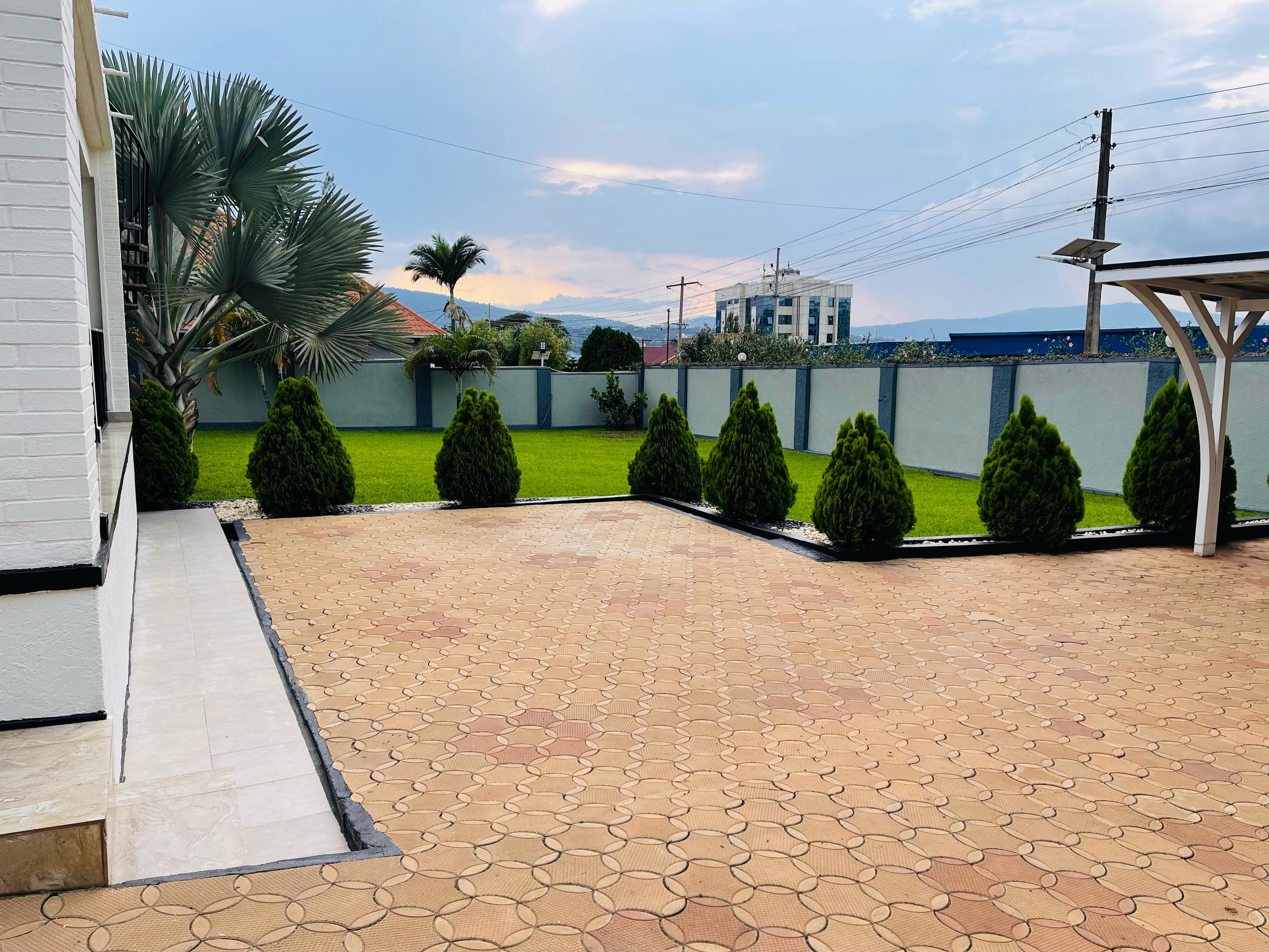 CR 050 HOUSE FOR RENT AND SALE IN KICUKIRO