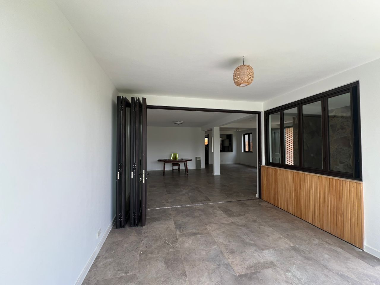 CR 061 RESIDENTIAL HOUSE FOR RENT IN NYARUTARAMA