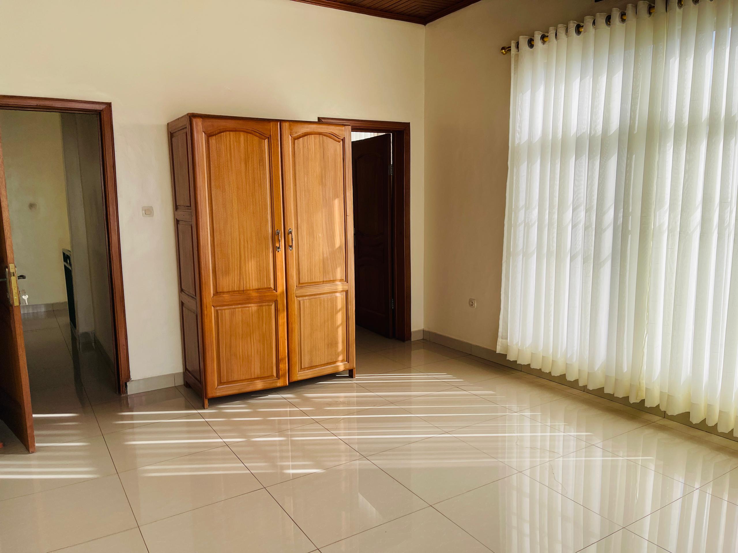 CR 067 RESIDENTIAL HOUSE FOR RENT IN GACURIRO