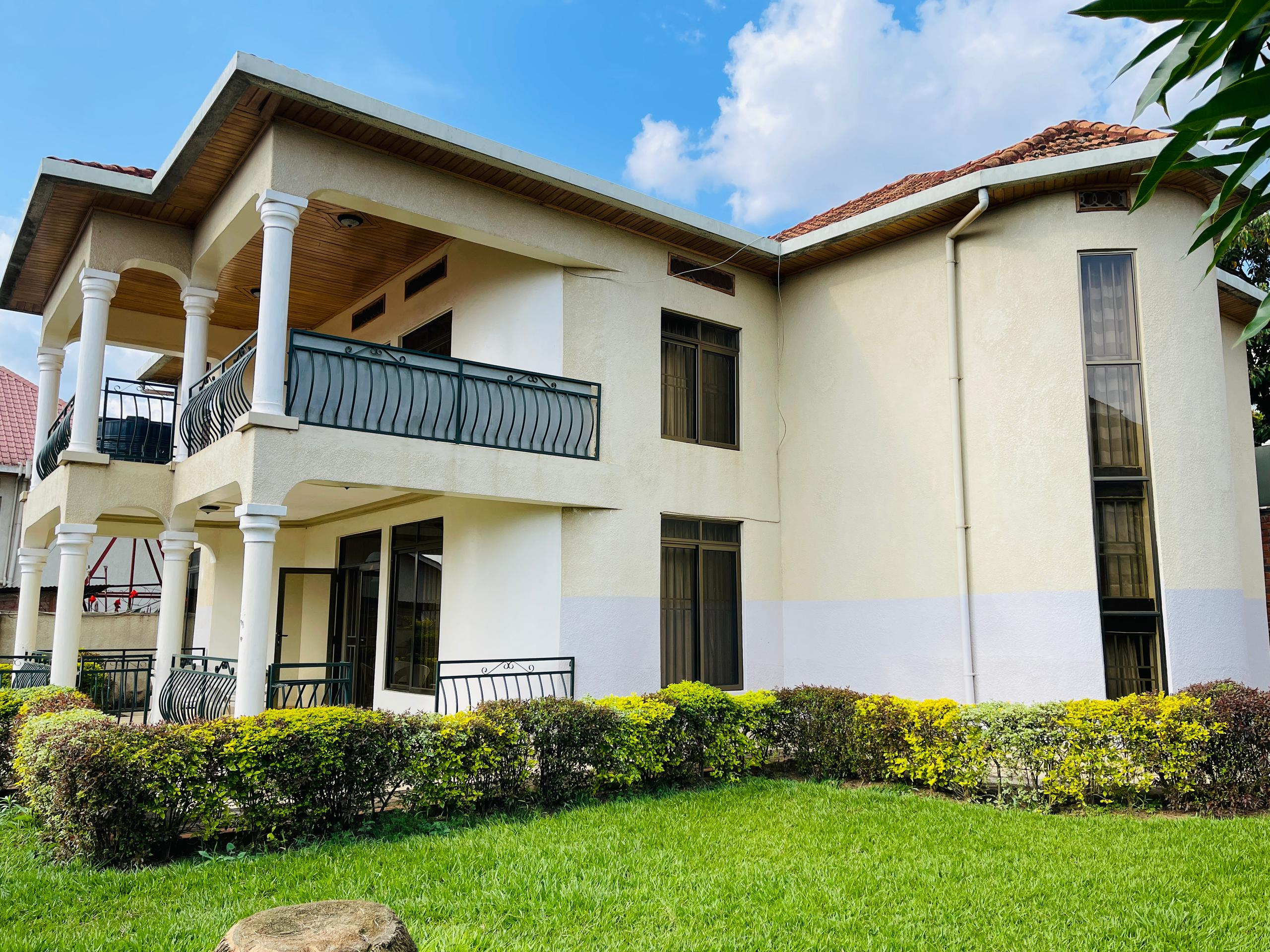 CR 068 RESIDENTIAL HOUSE FOR RENT IN NYARUTARAMA