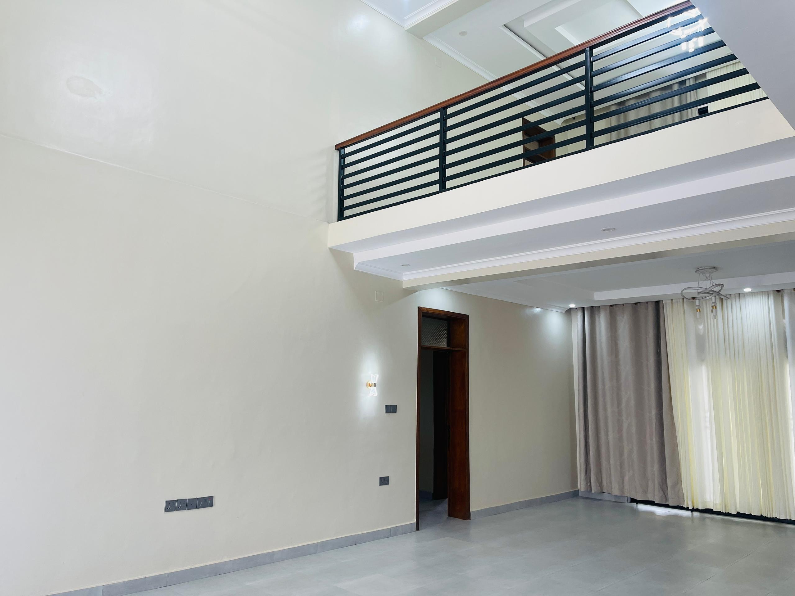 CR 070 RESIDENTIAL HOUSE FOR RENT IN BUSANZA