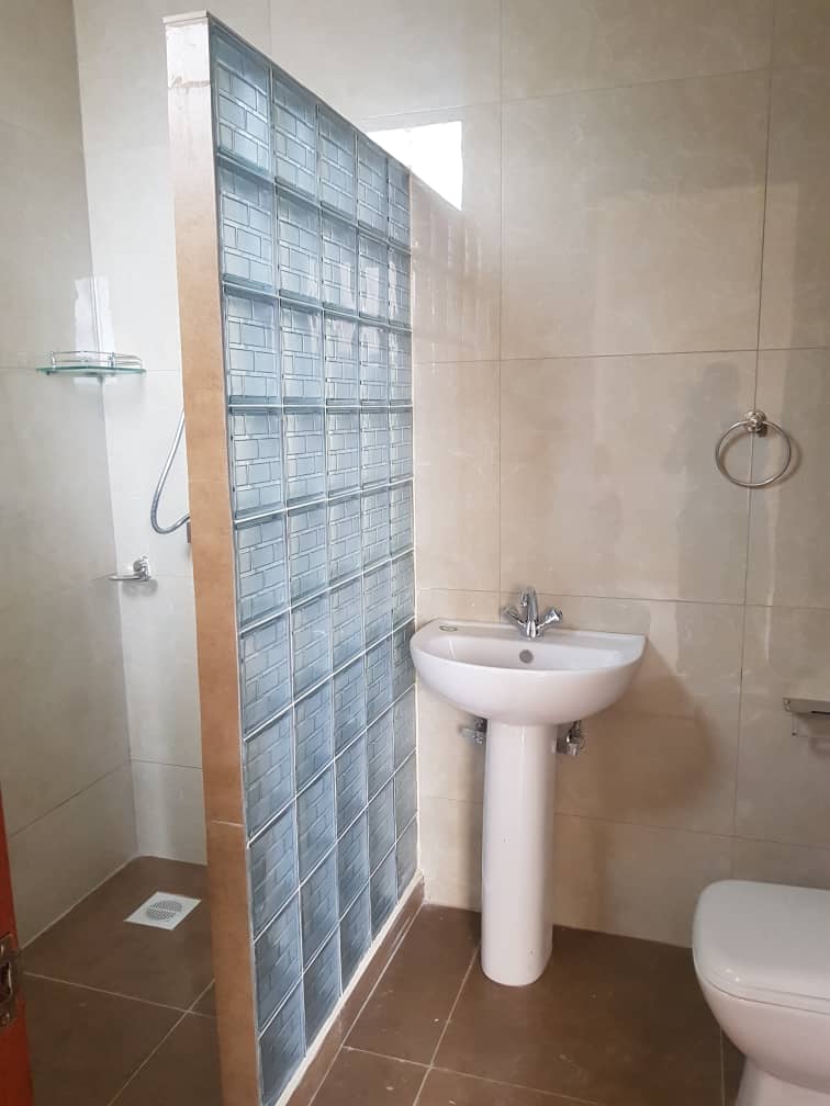 CR 071 RESIDENTIAL HOUSE FOR RENT IN KIBAGABAGA
