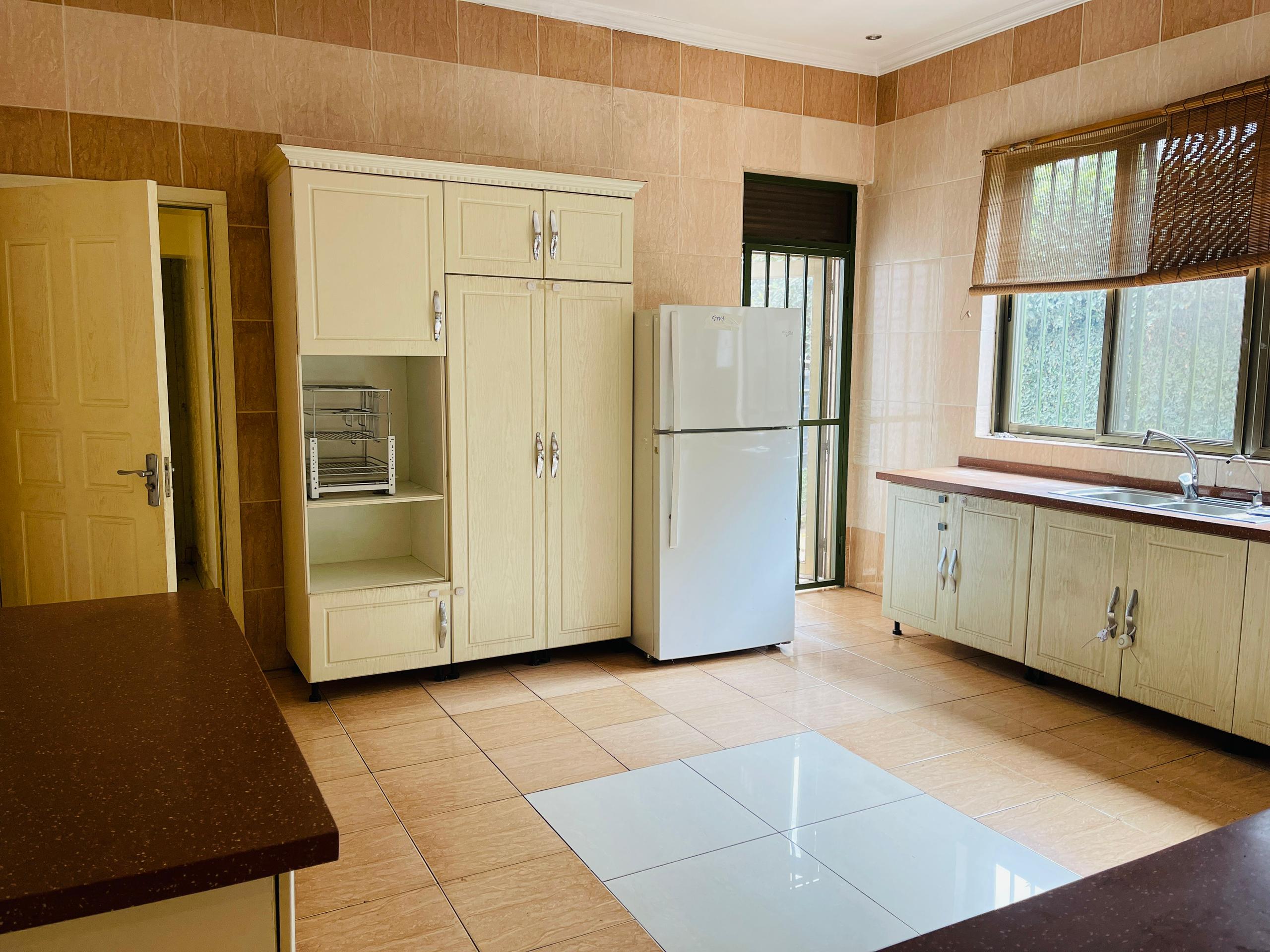 CR 076 PROPERTY FOR RENT IN KIMIHURURA