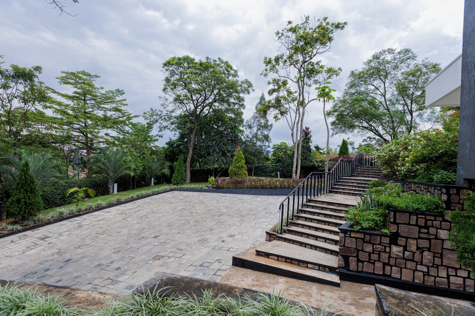 CR 084 VILLA FOR RENT IN KACYIRU