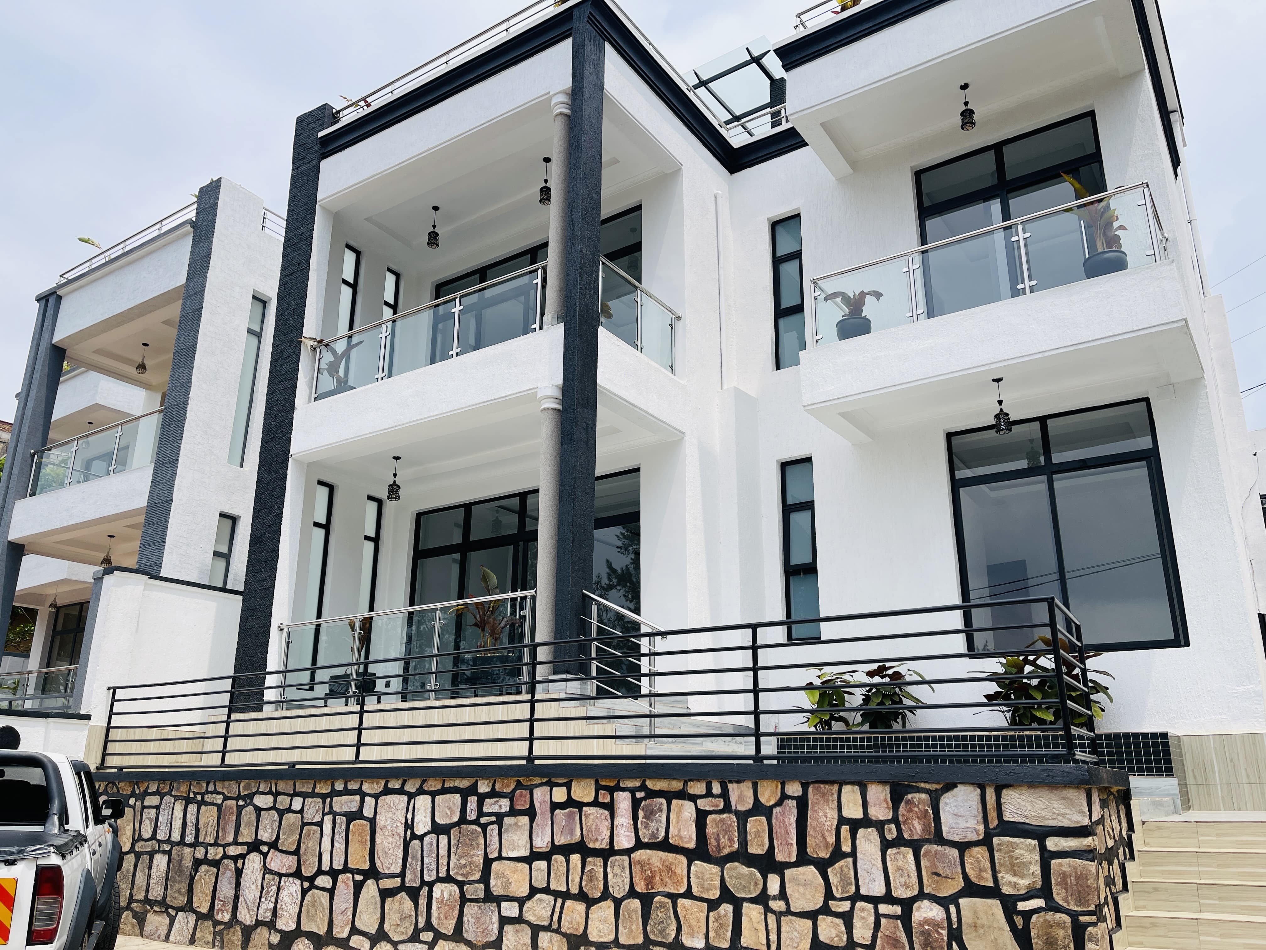 CR 093 RESIDENTIAL HOME FOR SALE IN KIBAGABAGA