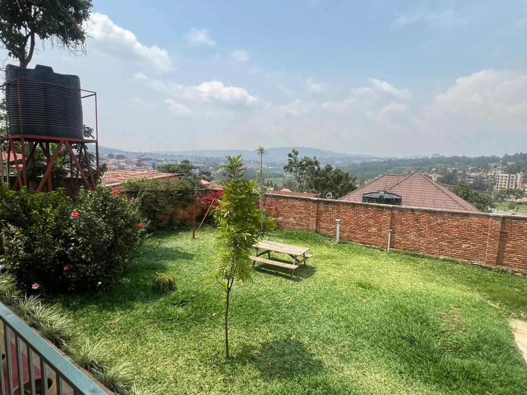 CR 101 HOUSE FOR RENT IN RUGANDO