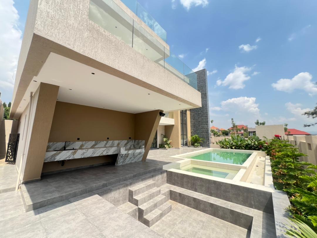 CR 104 HOUSE FOR SALE IN RUSORORO