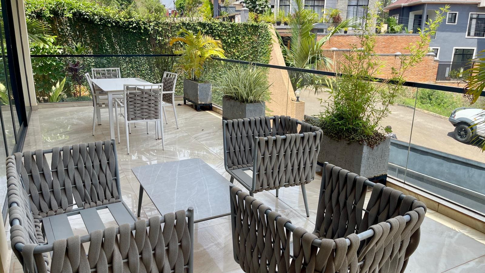 CR 064 RESIDENTAL HOUSE FOR RENT IN GACURIRO