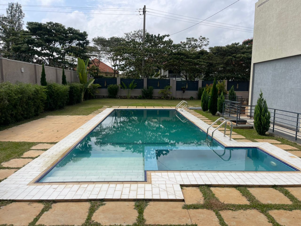 CR 113 RESIDENTIAL HOME FOR RENT IN RUSORORO