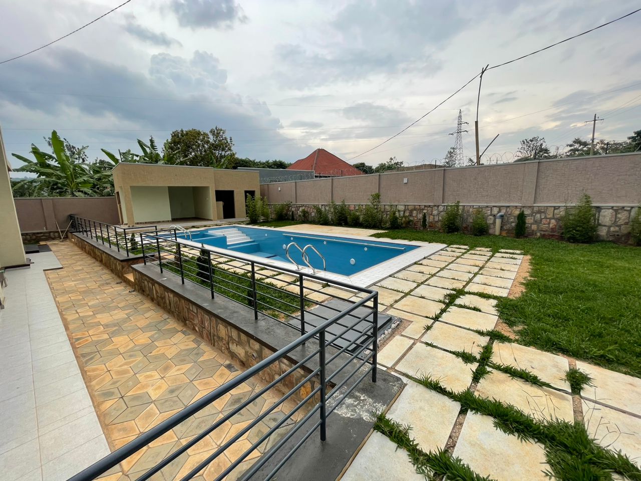 CR 113 RESIDENTIAL HOME FOR RENT IN RUSORORO