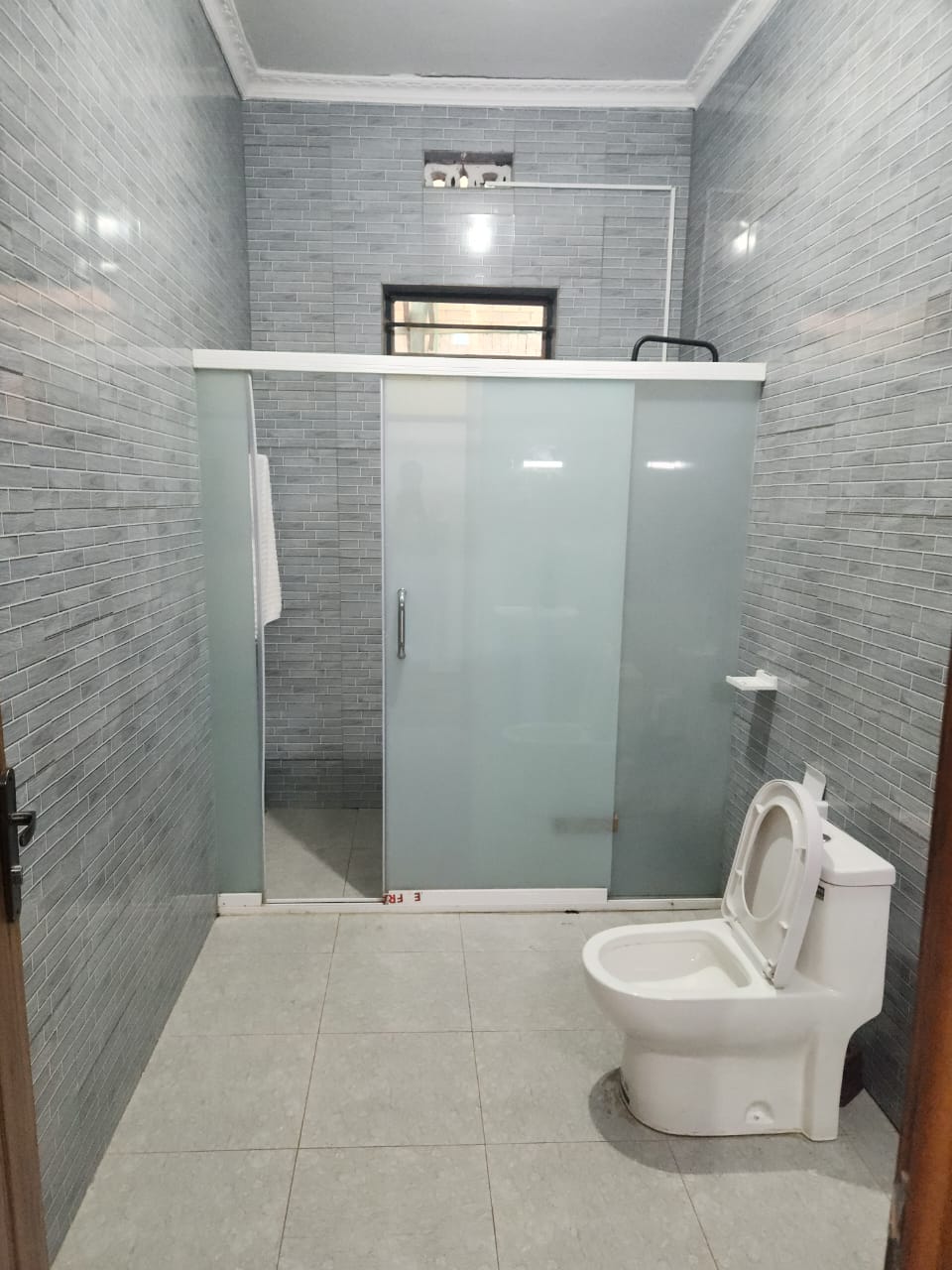 CR 121 RESIDENTIAL HOUSE FOR SALE IN KICUKIRO