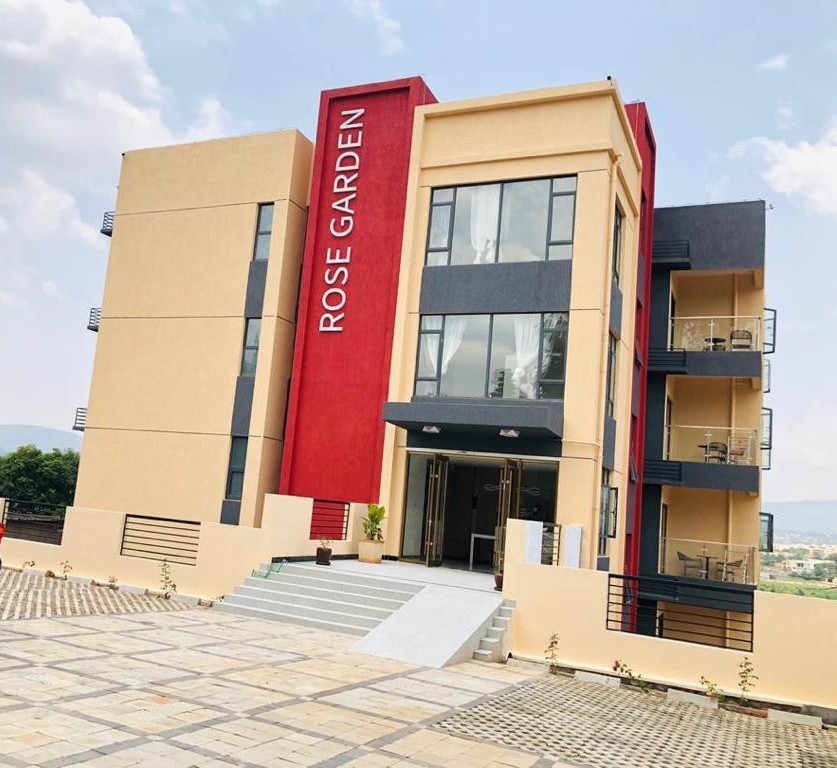 CR 124 APARTMENT UNIT FOR SALE IN ROSE GARDEN APARTMENTS-NYARUTARAMA