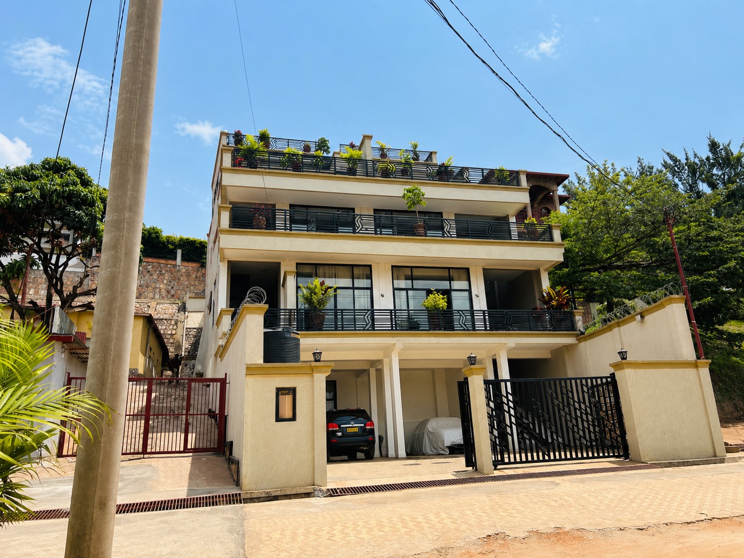 CR 137 APARTMENTS FOR SALE AND RENT IN KACYIRU