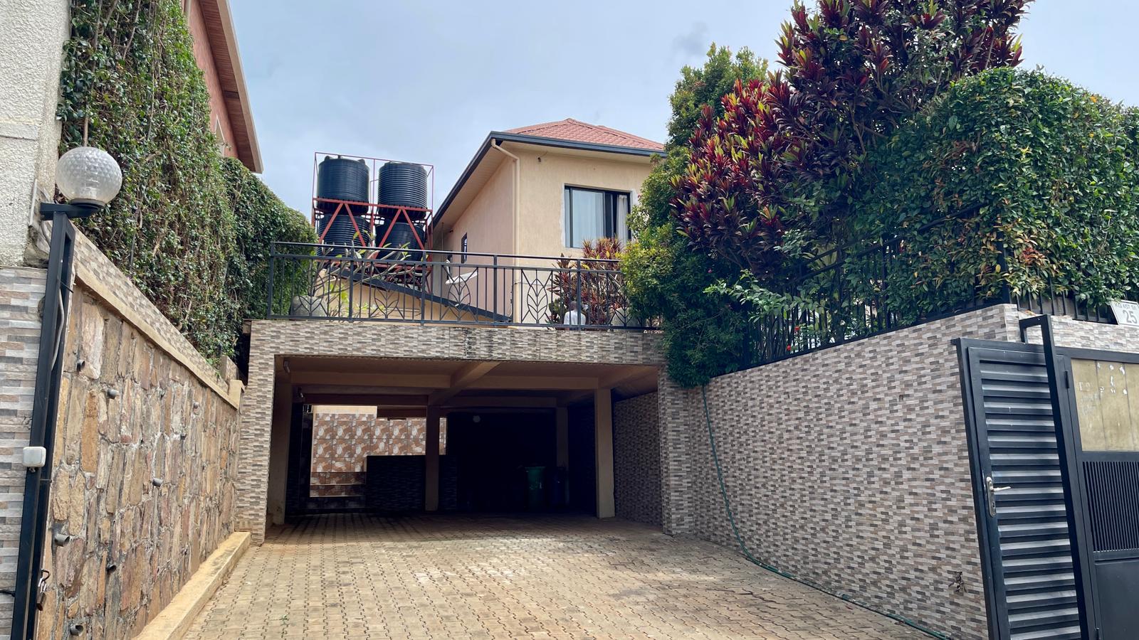 CR 138 RESIDENTIAL HOUSE FOR RENT IN GACURIRO