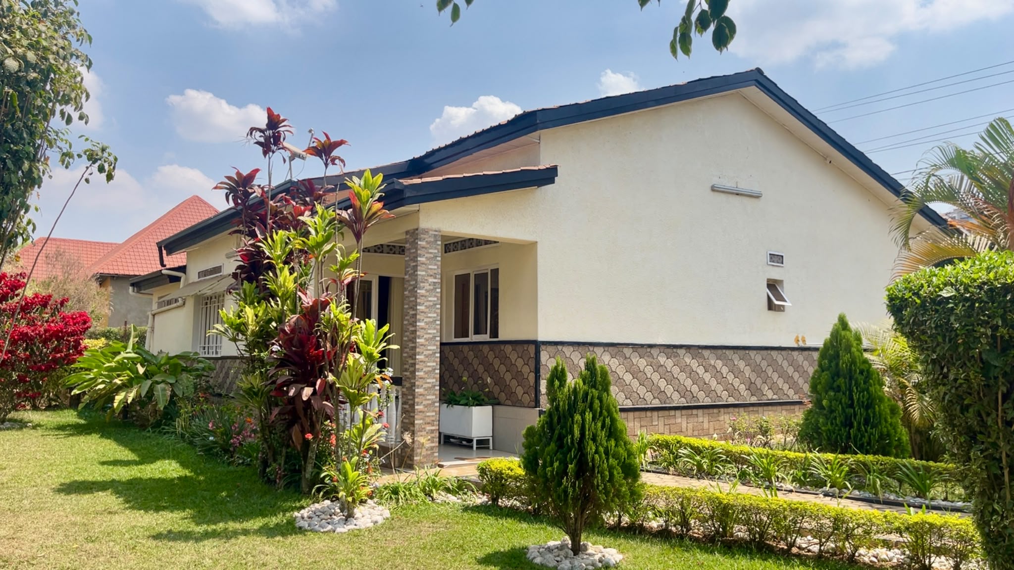 CR 149 RESIDENTIAL HOUSE FOR RENT IN KIBAGABAGA
