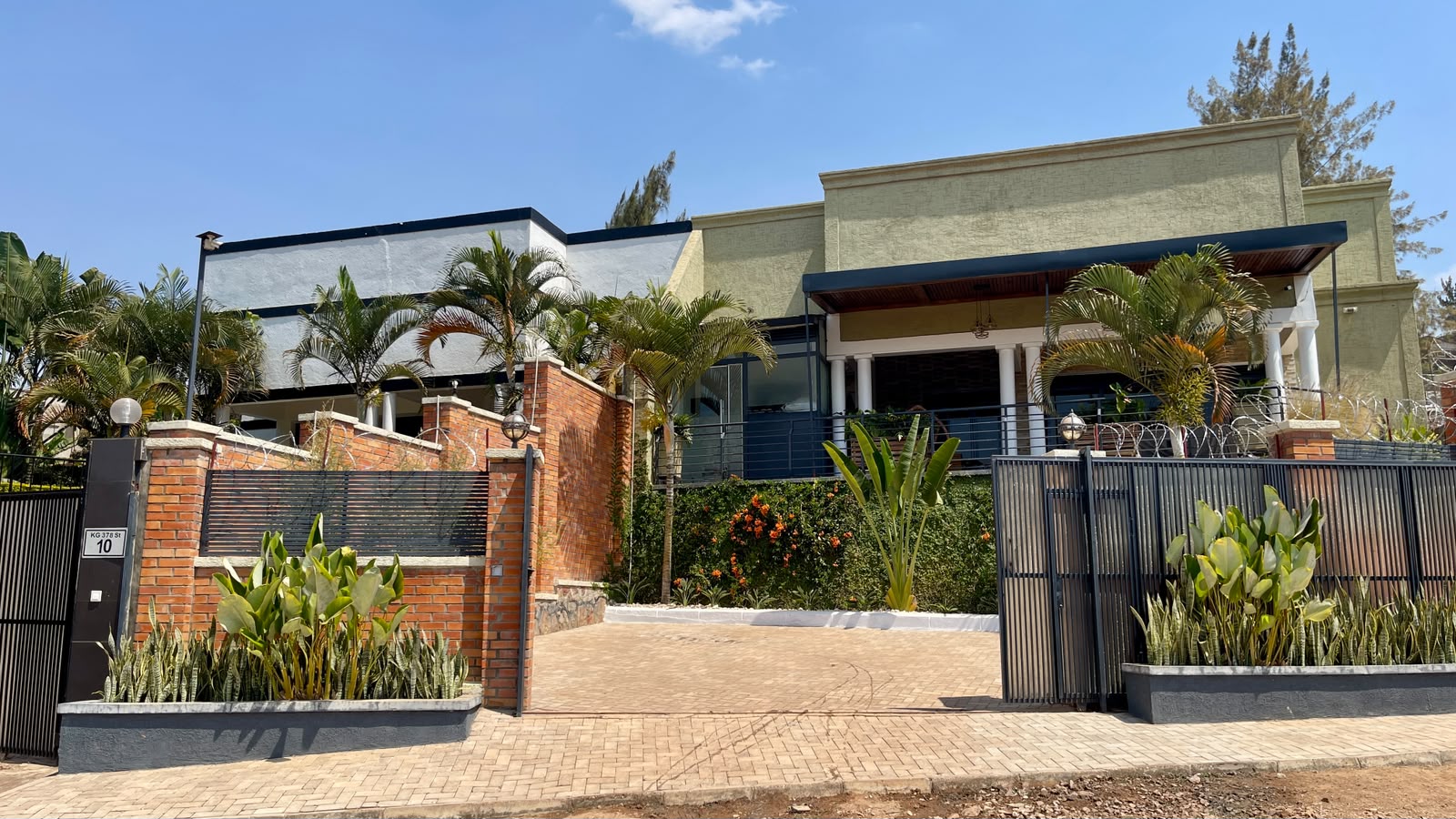 CR 151 RESIDENTIAL HOUSE FOR RENT IN KIBAGABAGA