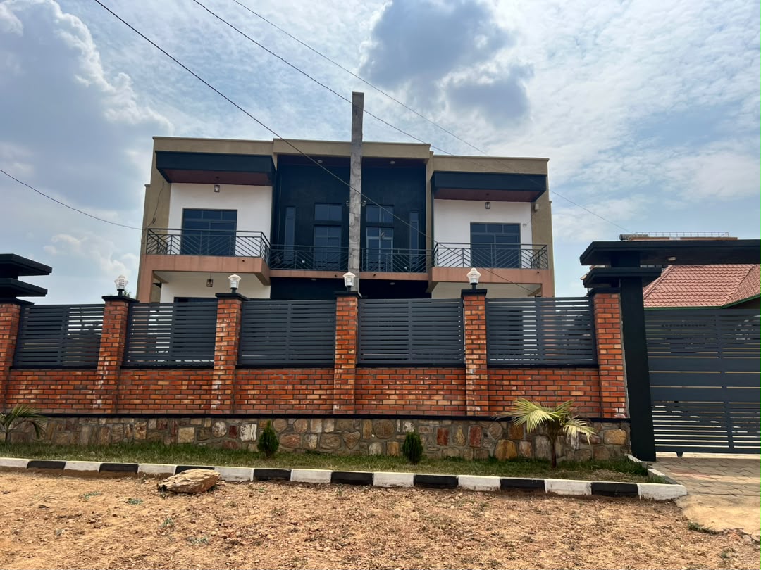 CR 153 SEMI-DETACHED TWIN HOUSES FOR SALE IN KAMONYI