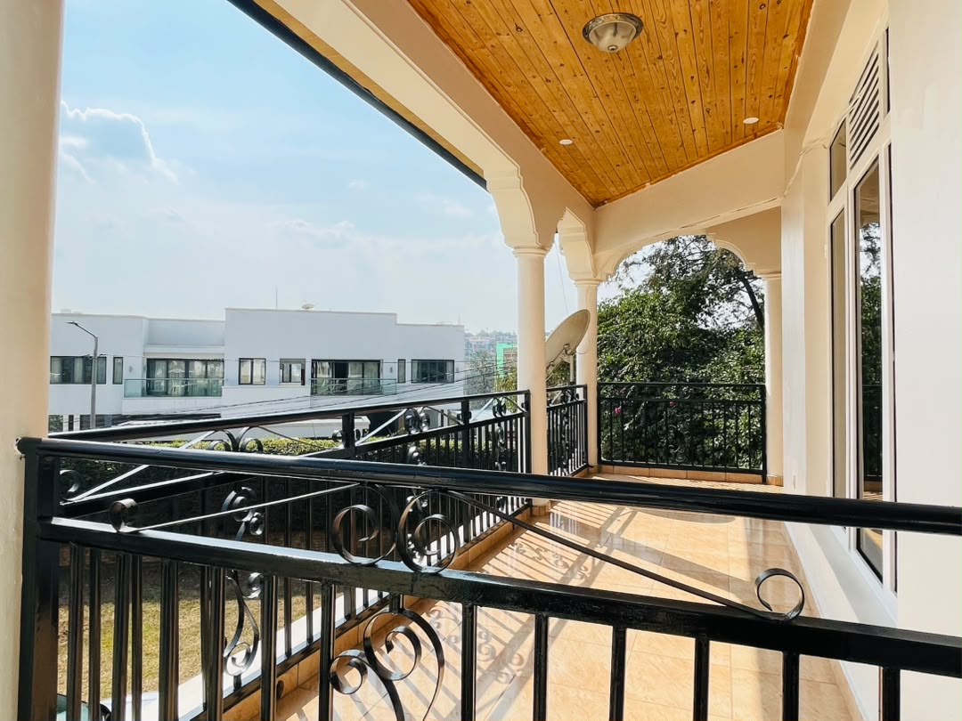 CR 155 COMMERCIAL PROPERTY & OFFICE SPACE FOR RENT IN NYARUTARAMA